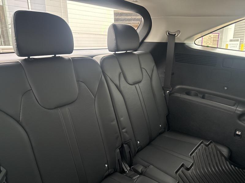 new 2026 Kia Sorento car, priced at $34,132