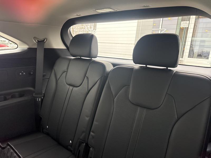 new 2026 Kia Sorento car, priced at $34,132