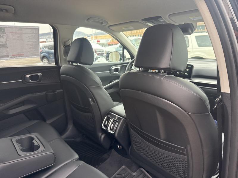 new 2026 Kia Sorento car, priced at $34,132