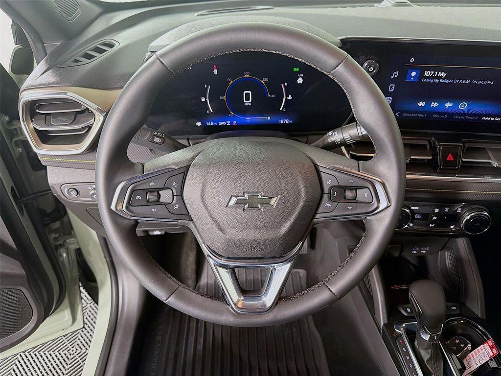 used 2025 Chevrolet TrailBlazer car, priced at $25,497