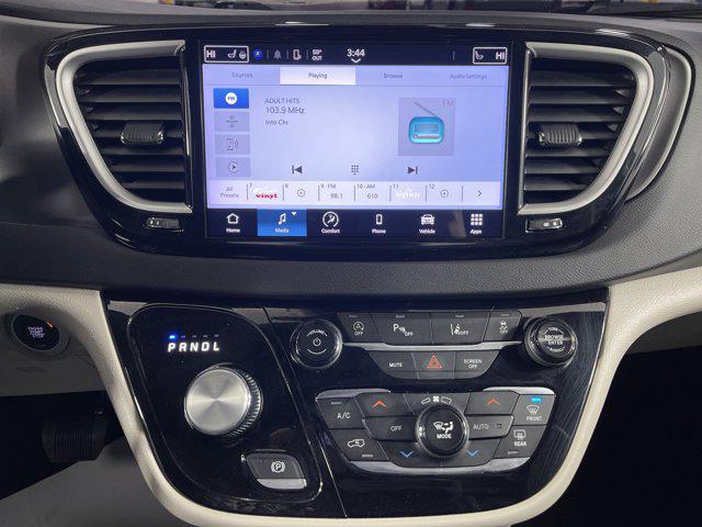 used 2024 Chrysler Pacifica car, priced at $28,997