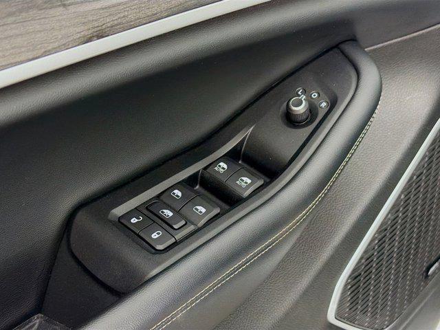 used 2022 Jeep Grand Cherokee car, priced at $26,997