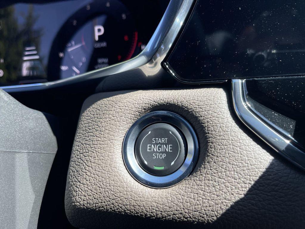 new 2025 GMC Canyon car, priced at $53,284