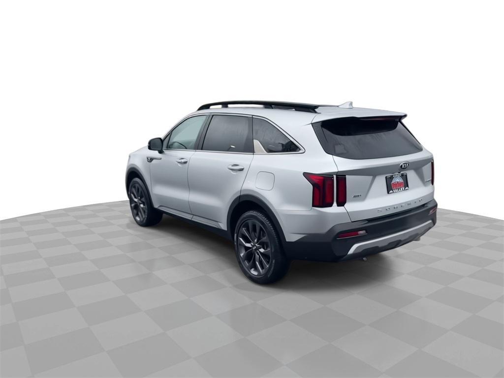 used 2021 Kia Sorento car, priced at $22,592