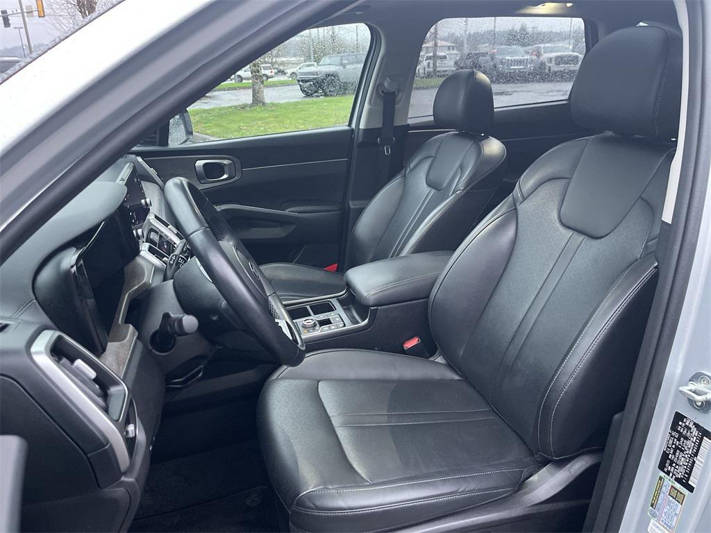 used 2021 Kia Sorento car, priced at $22,592