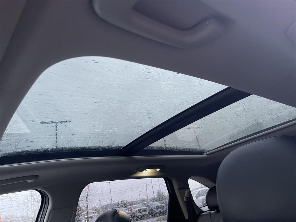 used 2021 Kia Sorento car, priced at $22,592