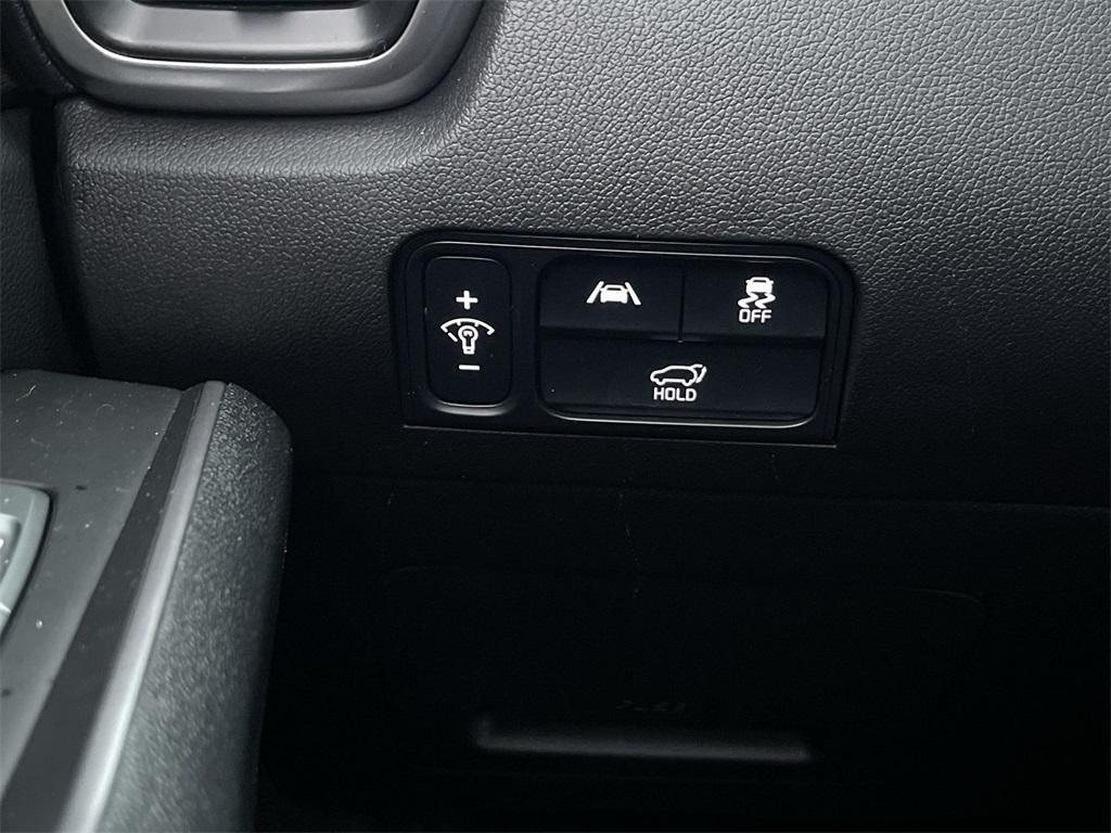 used 2021 Kia Sorento car, priced at $22,592