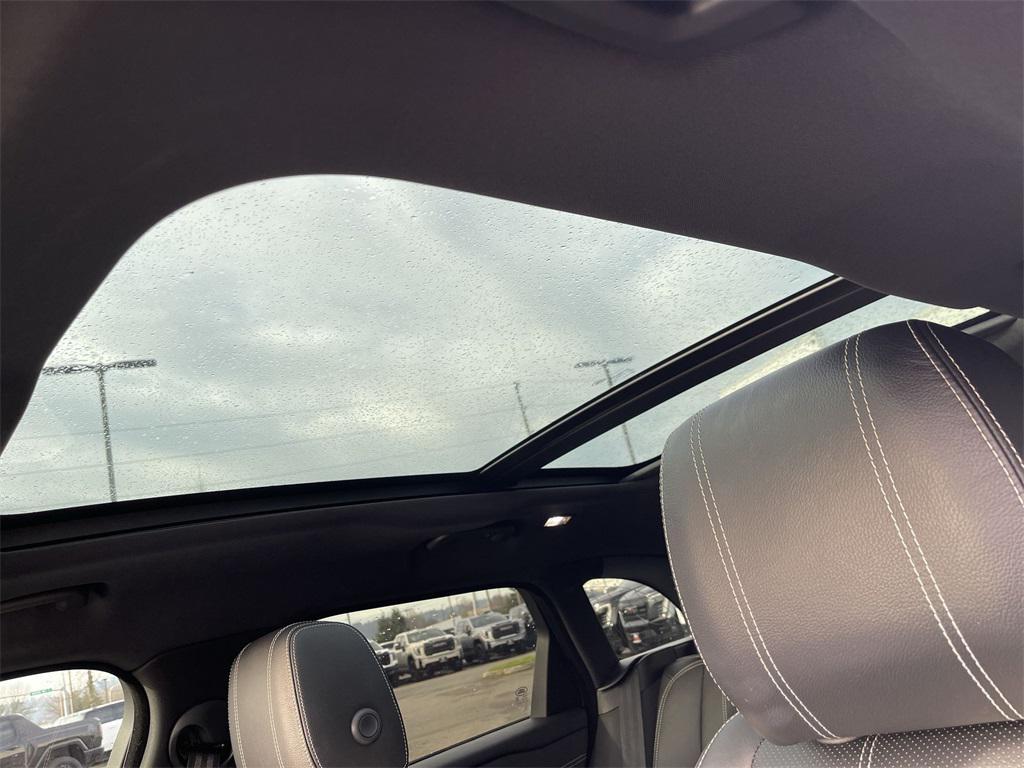 used 2018 Land Rover Range Rover Velar car, priced at $24,591