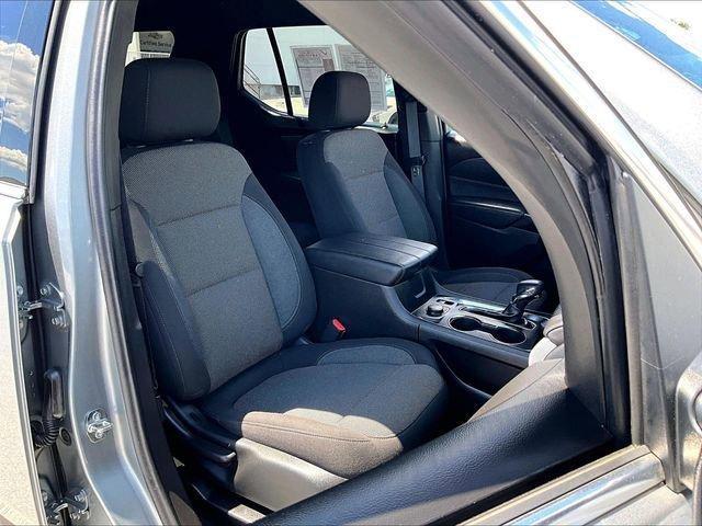 used 2023 Chevrolet Traverse car, priced at $30,529
