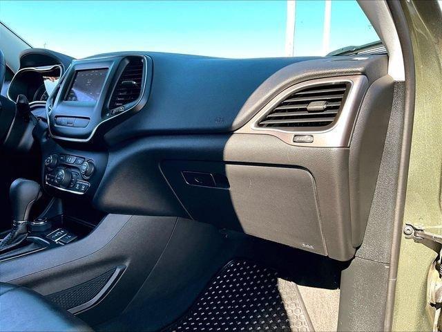 used 2019 Jeep Cherokee car, priced at $18,008