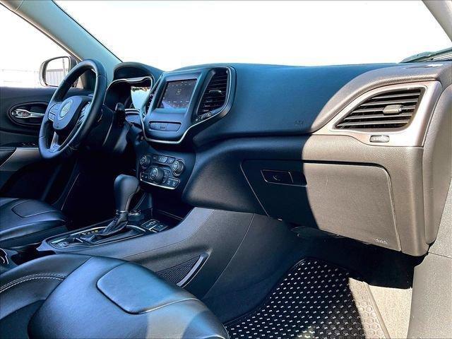 used 2019 Jeep Cherokee car, priced at $18,008