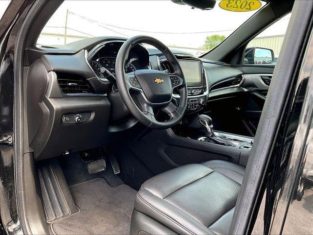 used 2023 Chevrolet Traverse car, priced at $34,134