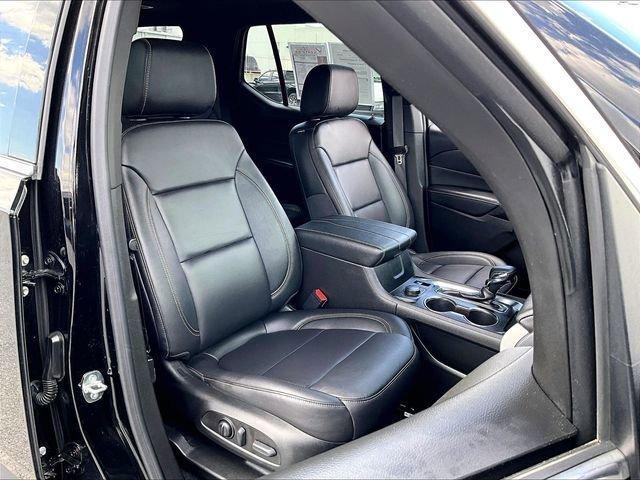 used 2023 Chevrolet Traverse car, priced at $34,134