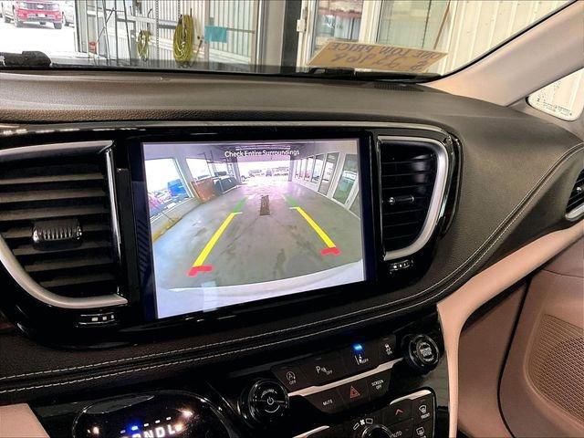 used 2023 Chrysler Pacifica car, priced at $25,564
