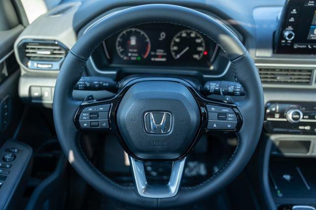 new 2025 Honda Pilot car, priced at $47,376