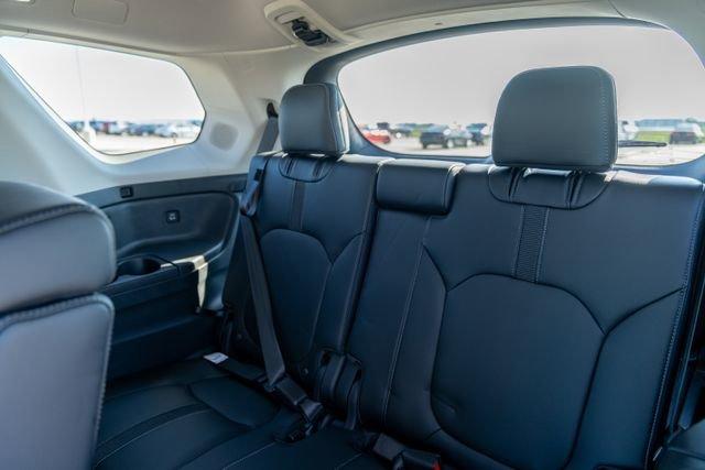 new 2025 Honda Pilot car, priced at $47,376