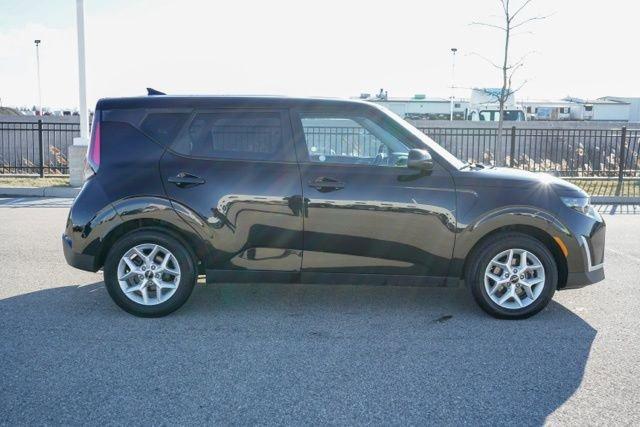 used 2024 Kia Soul car, priced at $17,996