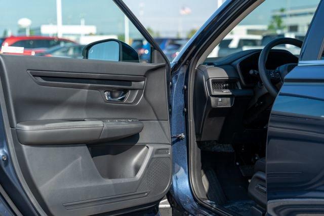 used 2025 Honda CR-V car, priced at $31,294