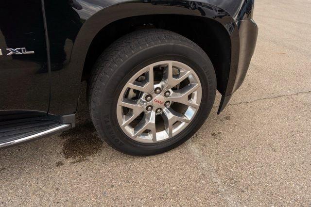 used 2017 GMC Yukon XL car, priced at $18,432