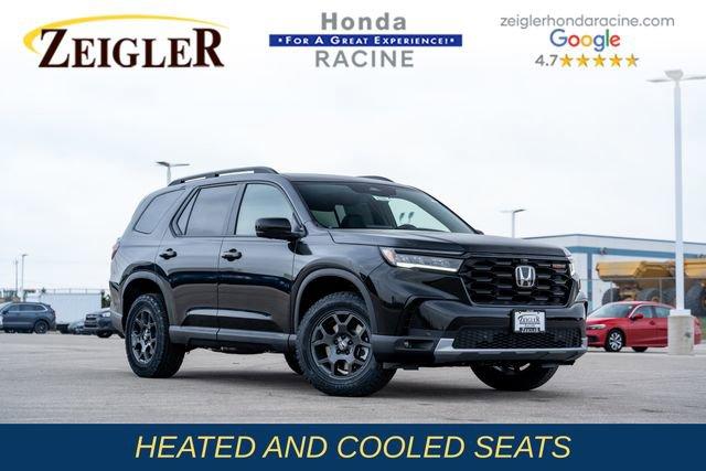 new 2025 Honda Pilot car, priced at $48,645