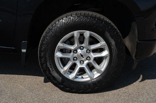 used 2022 Chevrolet Silverado 1500 car, priced at $39,994