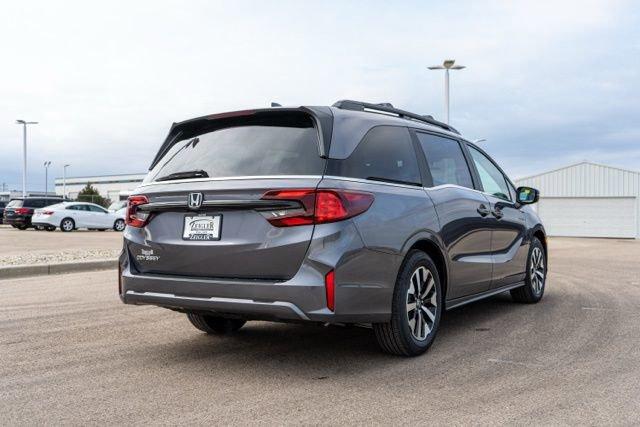 new 2026 Honda Odyssey car, priced at $44,290