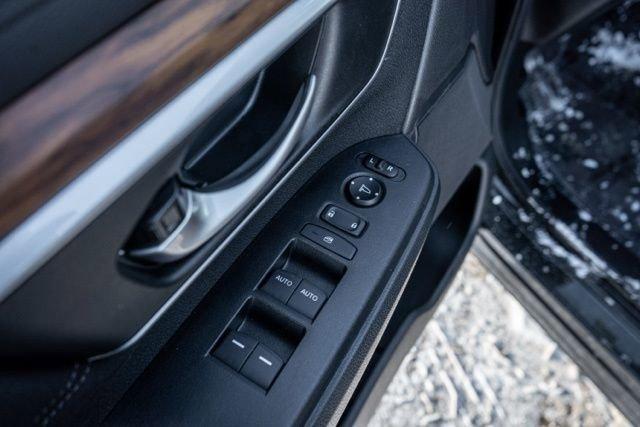 used 2017 Honda CR-V car, priced at $19,297