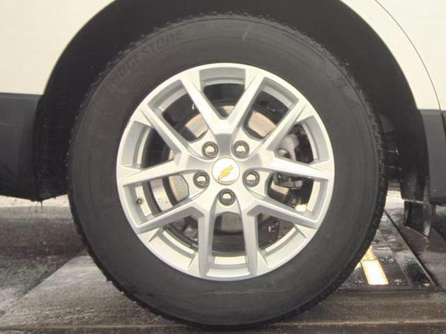 used 2024 Chevrolet Equinox car, priced at $21,894