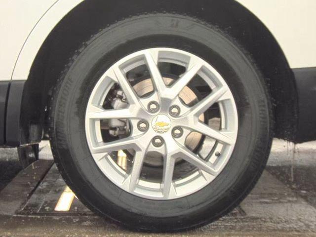 used 2024 Chevrolet Equinox car, priced at $21,894