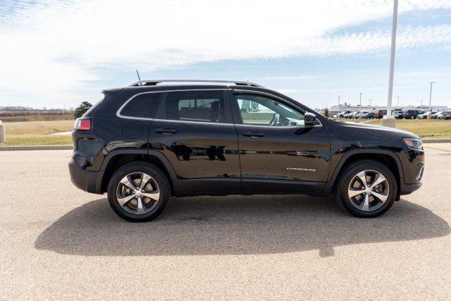 used 2019 Jeep Cherokee car, priced at $16,494