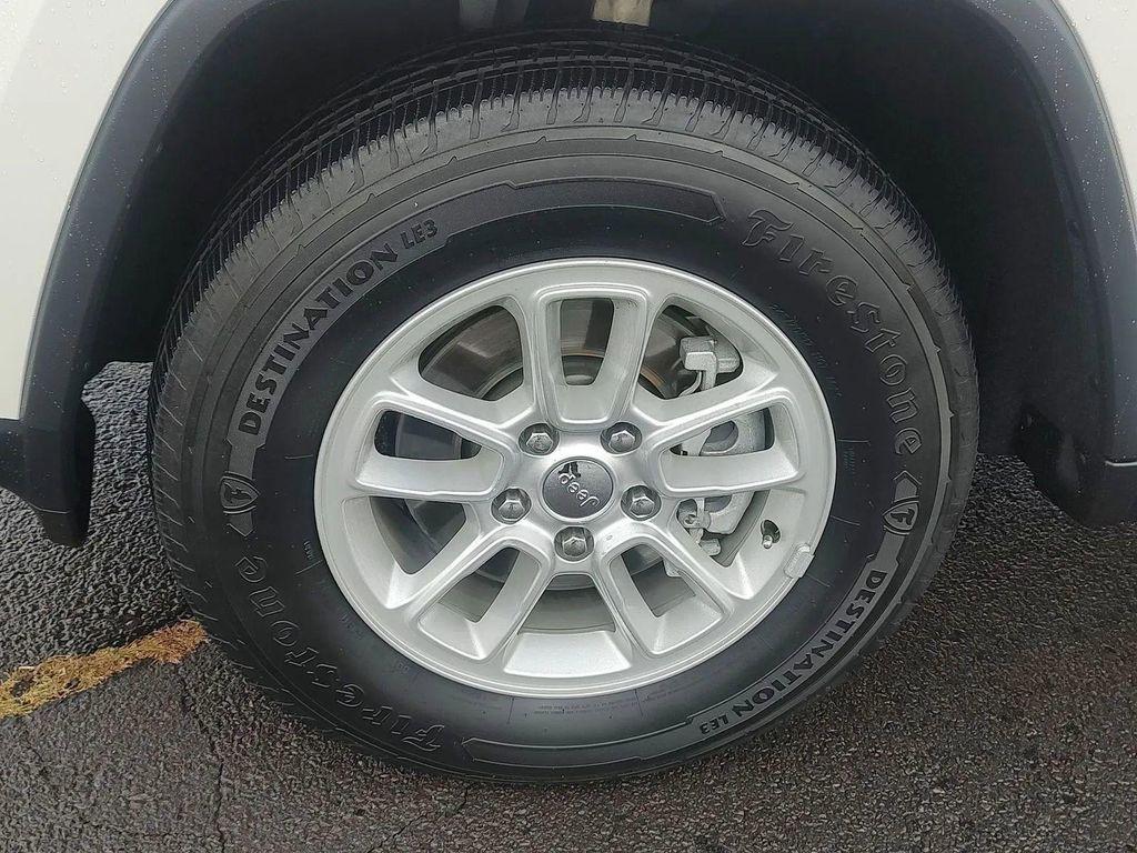 used 2020 Jeep Grand Cherokee car, priced at $15,500