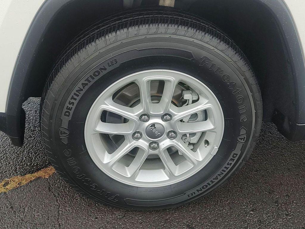 used 2020 Jeep Grand Cherokee car, priced at $15,869