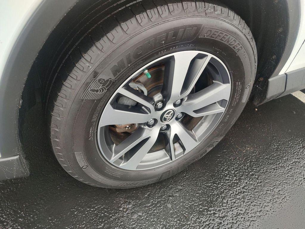 used 2018 Toyota RAV4 car