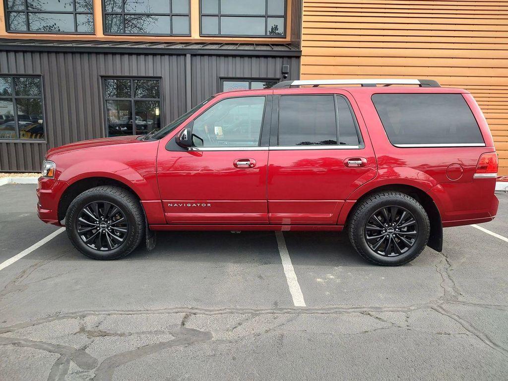 used 2017 Lincoln Navigator car, priced at $20,992
