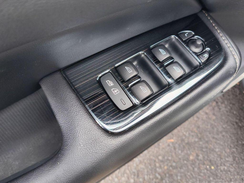 used 2021 Volvo XC60 car, priced at $18,993