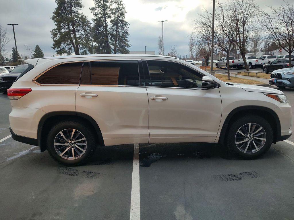 used 2017 Toyota Highlander car, priced at $24,993