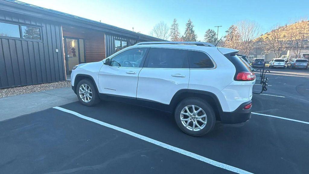 used 2015 Jeep Cherokee car, priced at $10,998