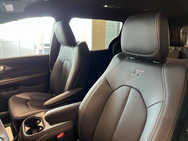 new 2026 Chrysler Pacifica car, priced at $45,017