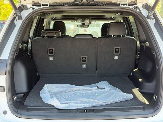 new 2026 Jeep Grand Cherokee car, priced at $48,575