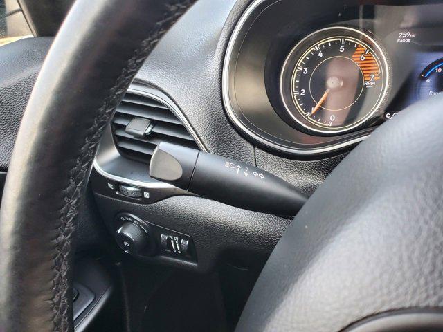 used 2020 Jeep Cherokee car, priced at $22,395