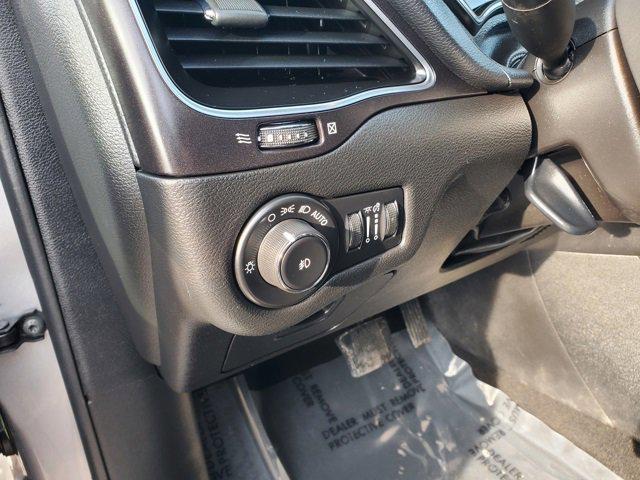 used 2020 Jeep Cherokee car, priced at $22,395