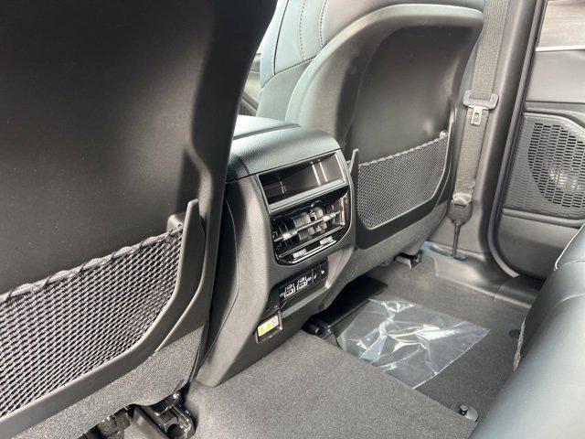 new 2025 Jeep Grand Cherokee car, priced at $48,695