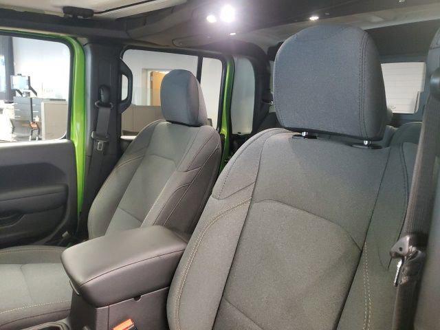 used 2025 Jeep Gladiator car, priced at $47,397