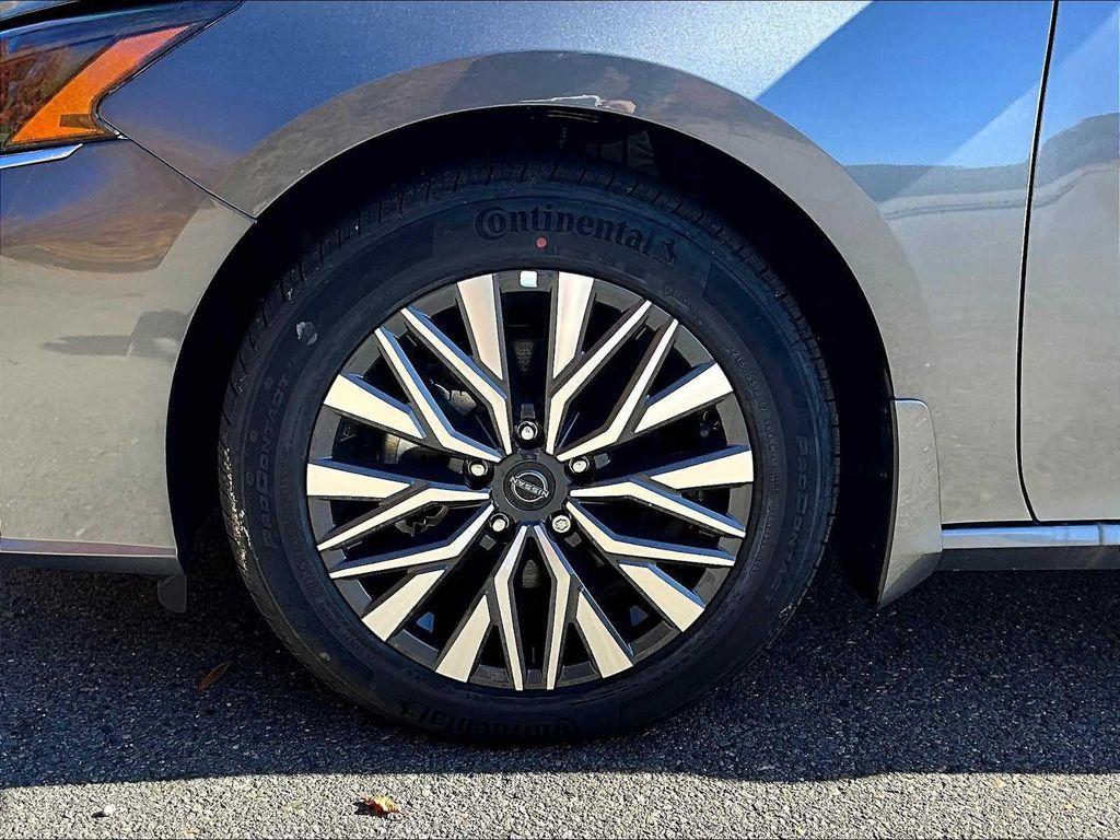 new 2024 Nissan Altima car, priced at $24,900