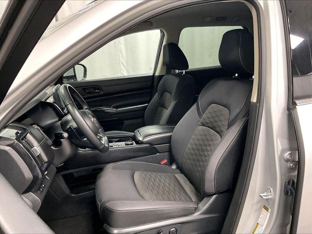 used 2024 Nissan Pathfinder car, priced at $29,900