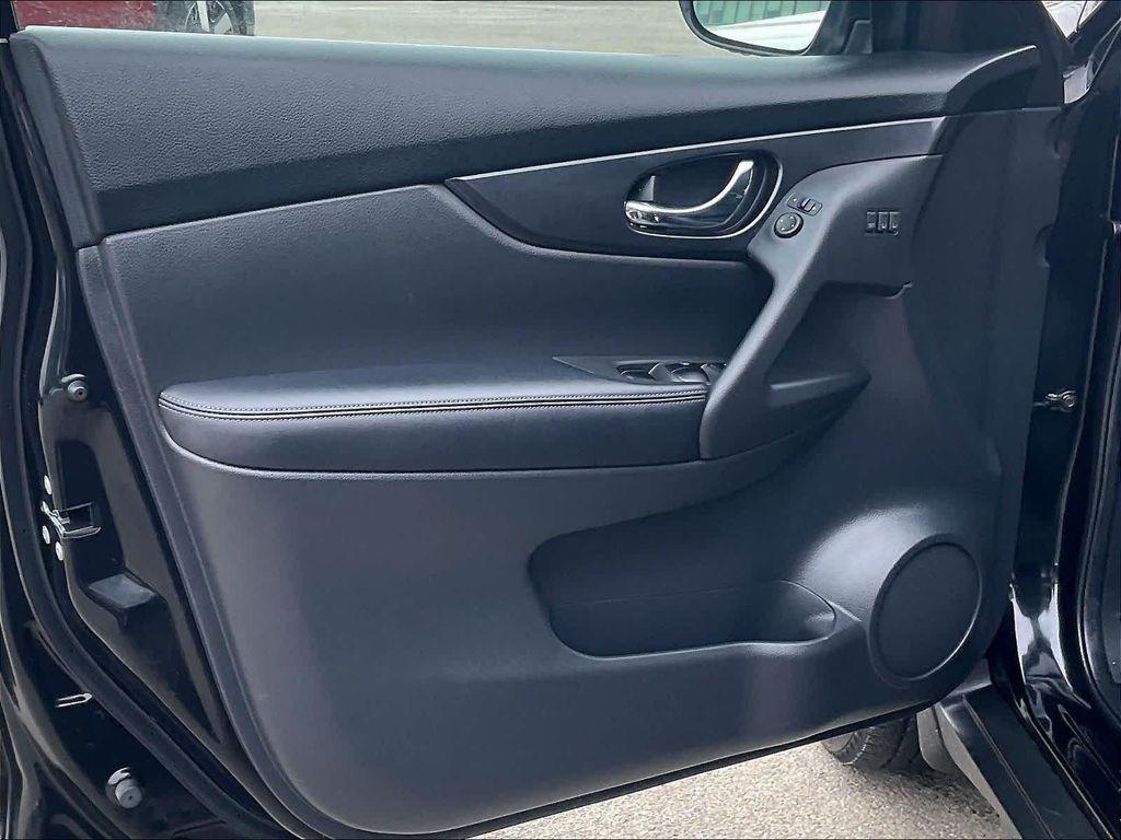 used 2018 Nissan Rogue car, priced at $15,900