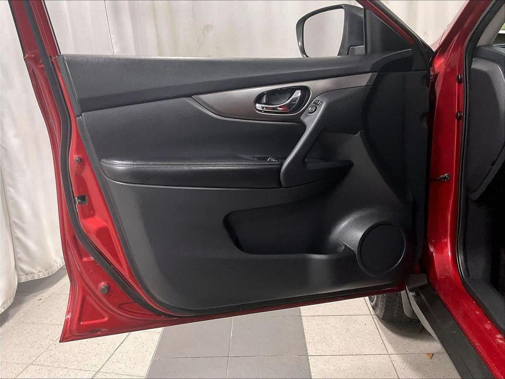 used 2015 Nissan Rogue car, priced at $11,500