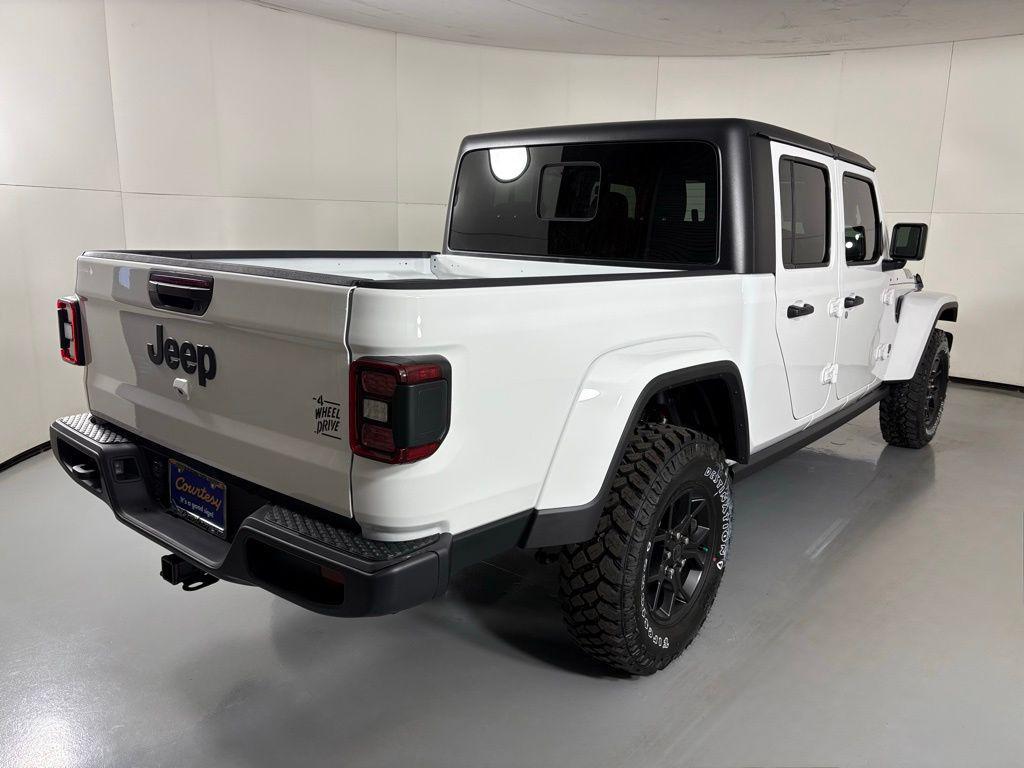 new 2026 Jeep Gladiator car, priced at $41,590