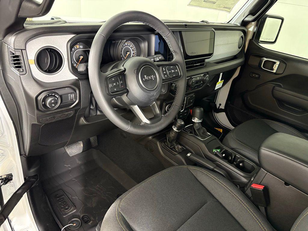 new 2026 Jeep Gladiator car, priced at $41,590