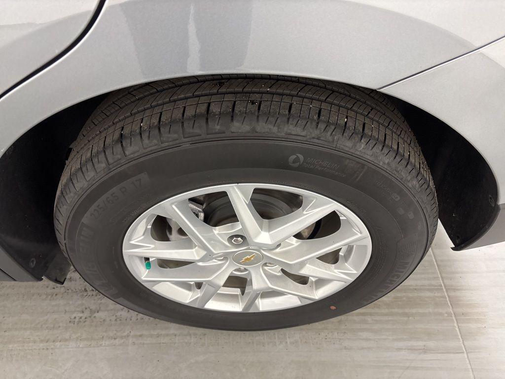 used 2024 Chevrolet Equinox car, priced at $18,400